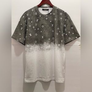 Louis Vuitton mens gradient ombre monogram t-shirt, sized large